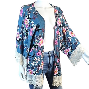 Umgee Crinkled Rayon Blue & Pink Floral Print Crochet Lace Trim Kimono Cardigan